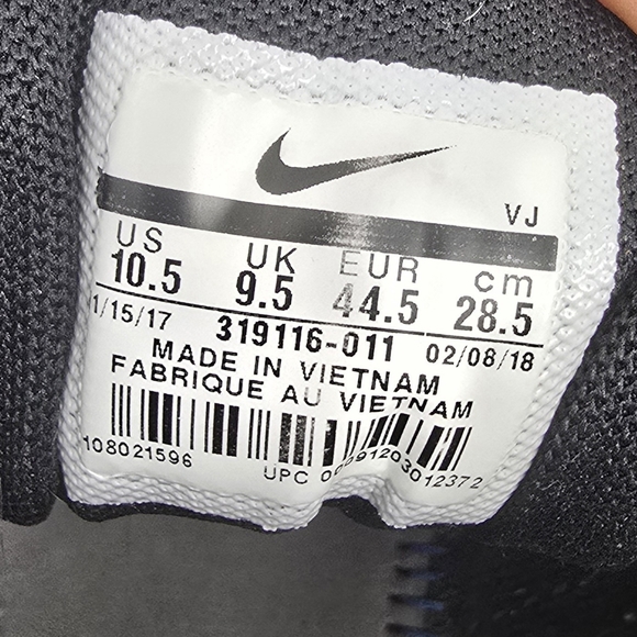 The Nike Air Max Shoes in Men's Size 10.5 *Missing Insoles* - Picture 15 of 15